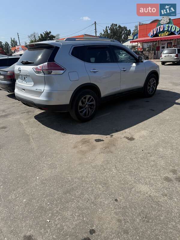 Позашляховик / Кросовер Nissan Rogue 2016 в Ізюмі