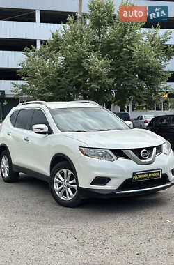Внедорожник / Кроссовер Nissan Rogue 2016 в Полтаве