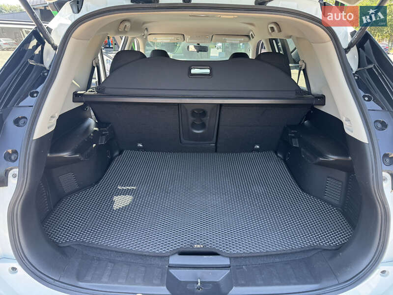 Внедорожник / Кроссовер Nissan Rogue 2017 в Одессе фото 18 Внедорожник / Кроссовер Nissan Rogue 2017 в Одессе