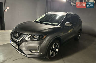 Внедорожник / Кроссовер Nissan Rogue 2019 в Киеве