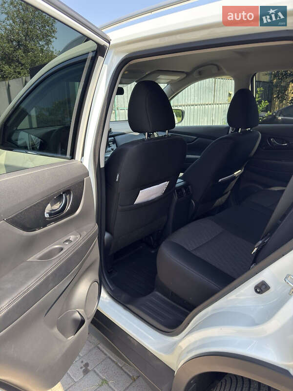 Позашляховик / Кросовер Nissan Rogue 2017 в Черкасах фото 9 Позашляховик / Кросовер Nissan Rogue 2017 в Черкасах