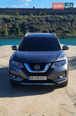Позашляховик / Кросовер Nissan Rogue 2017 в Кропивницькому
