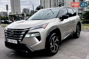 Позашляховик / Кросовер Nissan Rogue 2024 в Дніпрі