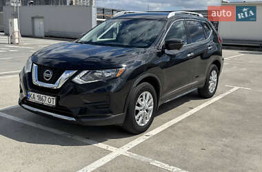 Внедорожник / Кроссовер Nissan Rogue 2018 в Киеве