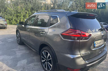 Позашляховик / Кросовер Nissan Rogue 2017 в  фото 4 Позашляховик / Кросовер Nissan Rogue 2017 в