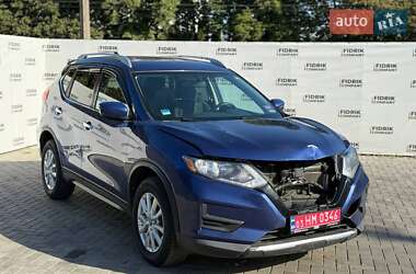 Внедорожник / Кроссовер Nissan Rogue 2018 в Луцке