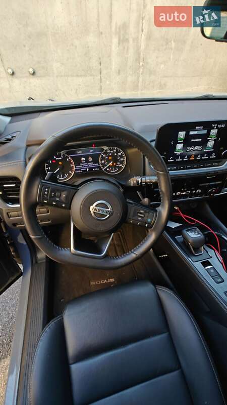 Позашляховик / Кросовер Nissan Rogue 2022 в Києві