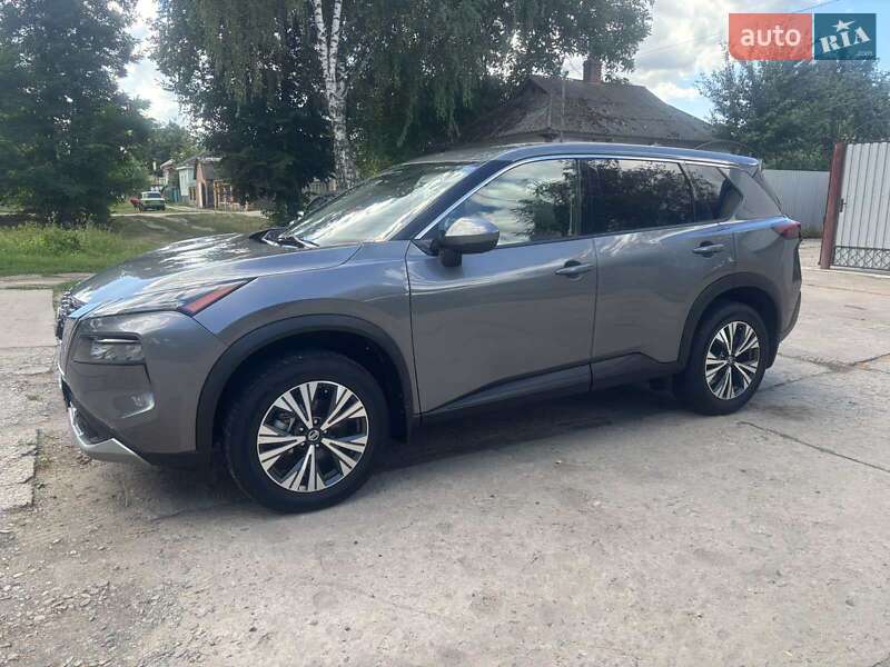 Внедорожник / Кроссовер Nissan Rogue 2021 в Лебедине