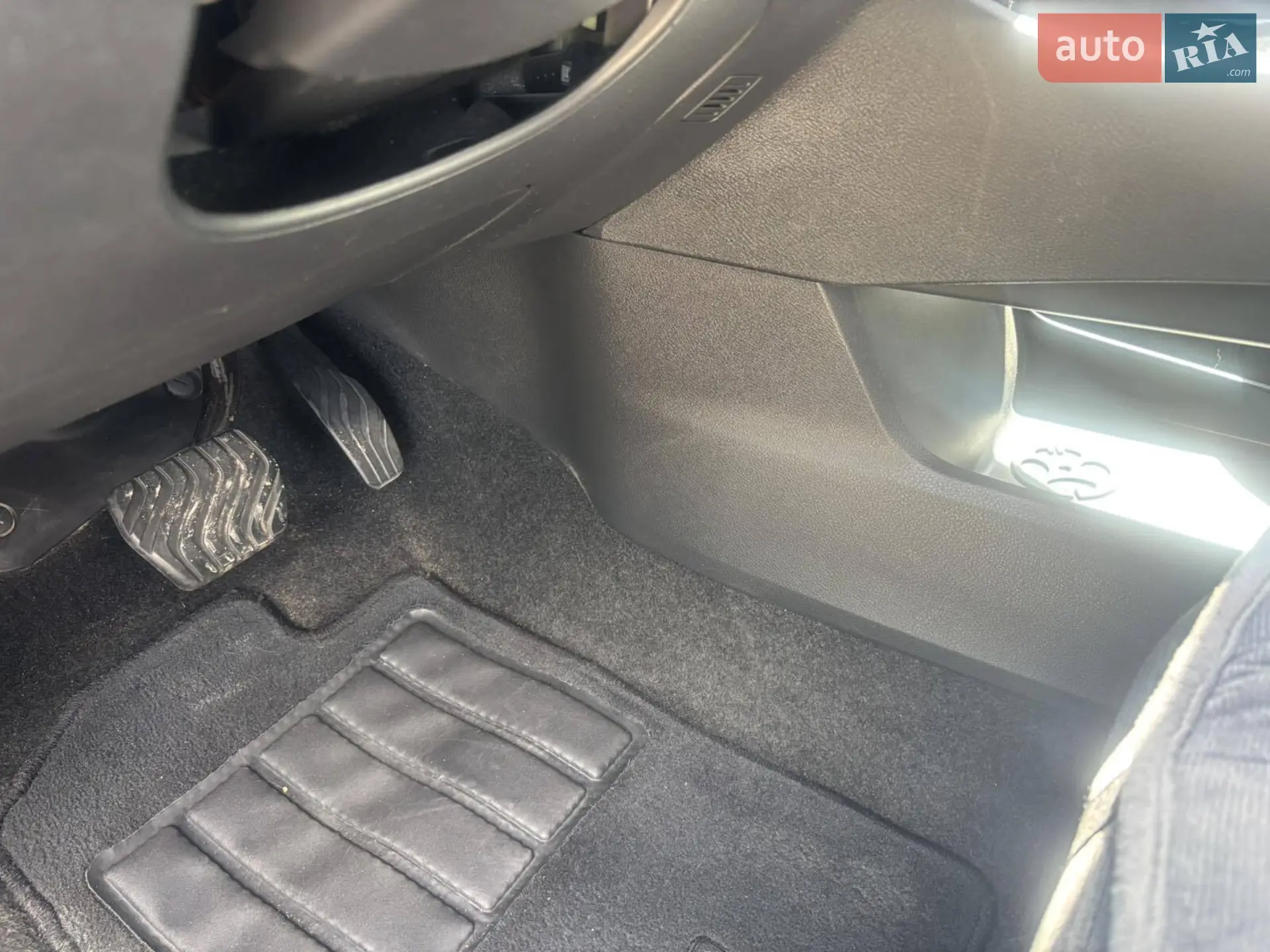 2021 Nissan Rogue - мініатюра 15