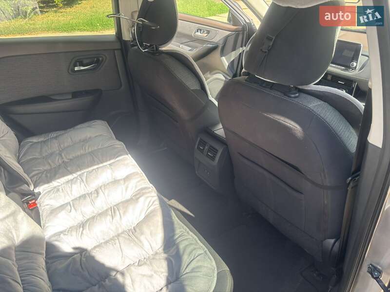 Внедорожник / Кроссовер Nissan Rogue 2021 в Лебедине