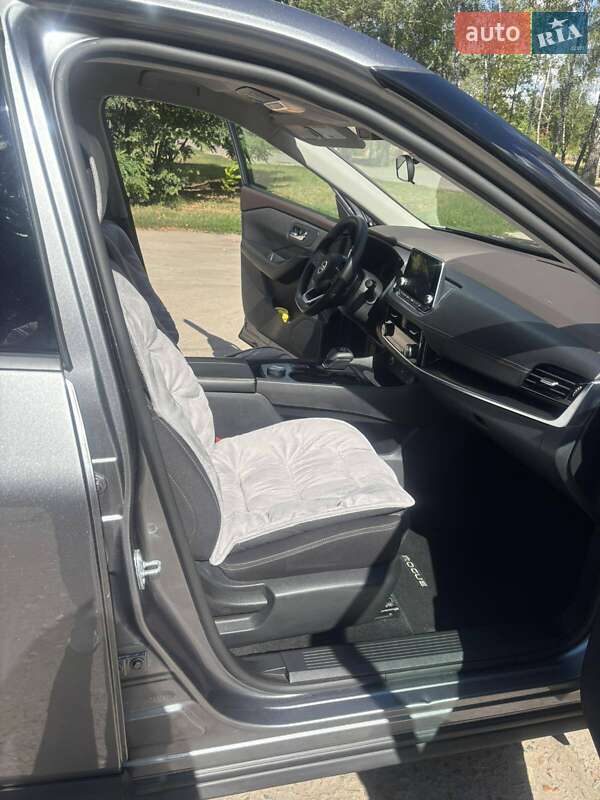 Внедорожник / Кроссовер Nissan Rogue 2021 в Лебедине