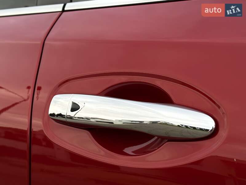 Внедорожник / Кроссовер Nissan Rogue 2017 в Одессе
