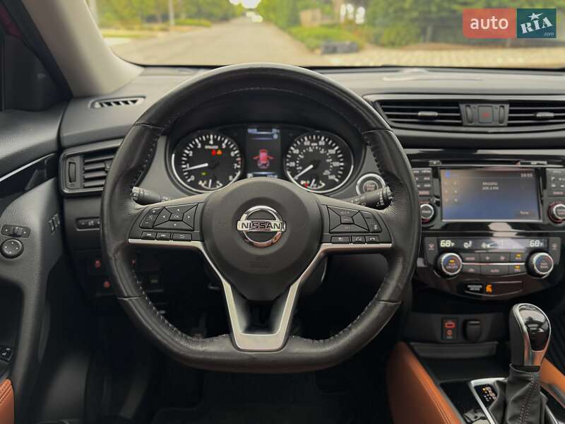 Внедорожник / Кроссовер Nissan Rogue 2017 в Одессе
