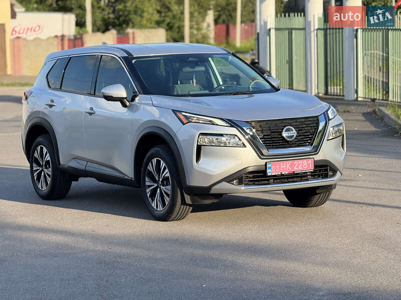 Позашляховик / Кросовер Nissan Rogue 2021 в Києві