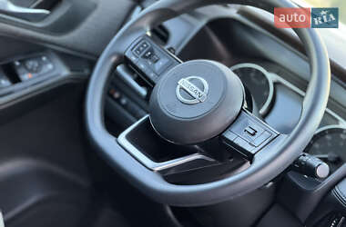 Позашляховик / Кросовер Nissan Rogue 2021 в 