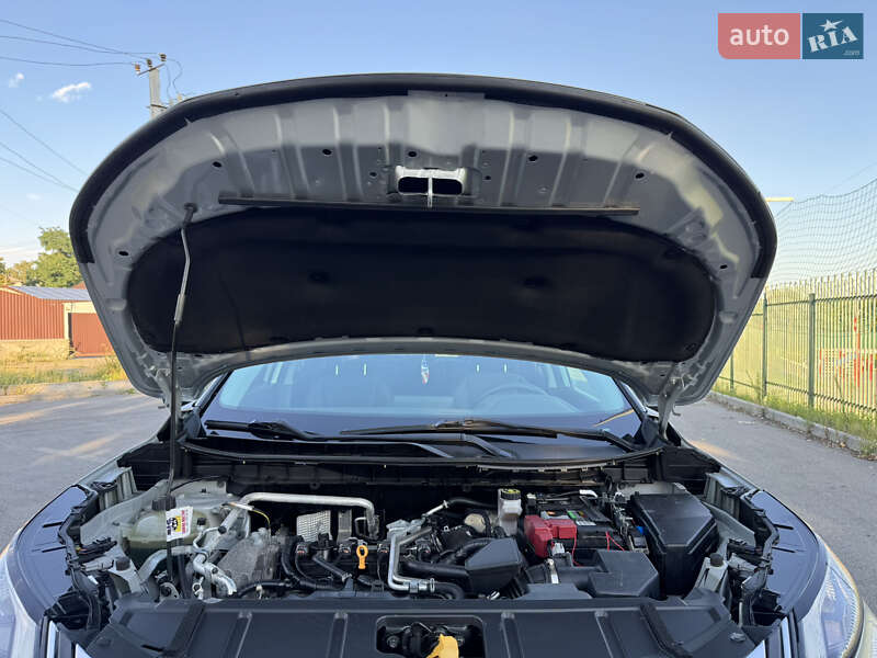 Позашляховик / Кросовер Nissan Rogue 2021 в Києві