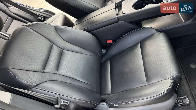 Позашляховик / Кросовер Nissan Rogue 2021 в Києві