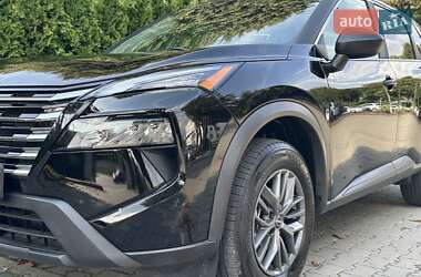 Позашляховик / Кросовер Nissan Rogue 2024 в Києві