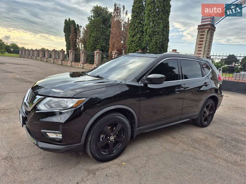 Позашляховик / Кросовер Nissan Rogue 2017 в Ніжині