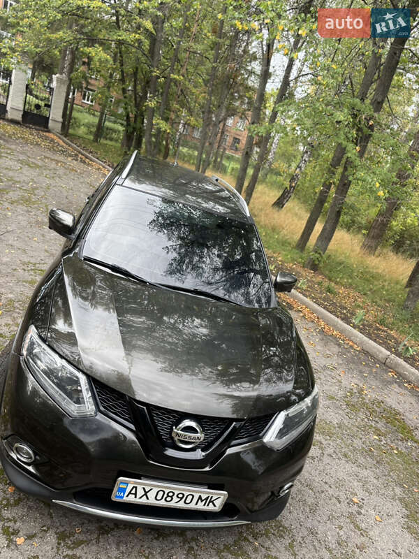 Позашляховик / Кросовер Nissan Rogue 2016 в Харкові