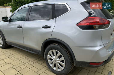 Позашляховик / Кросовер Nissan Rogue 2016 в Львові