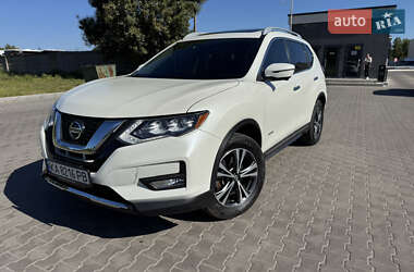 Внедорожник / Кроссовер Nissan Rogue 2018 в Киеве