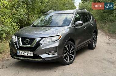 Позашляховик / Кросовер Nissan Rogue 2018 в Добровеличківці