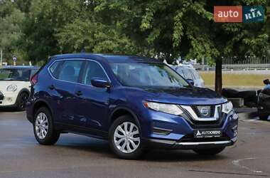 Внедорожник / Кроссовер Nissan Rogue 2017 в Киеве