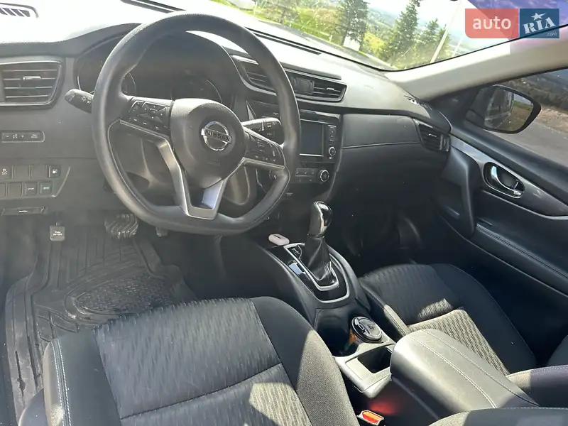 Nissan Rogue 2018 VIN KNMAT2MT5JP555269 фото оголошення 7 з 61