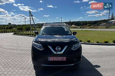 Внедорожник / Кроссовер Nissan Rogue 2015 в Львове