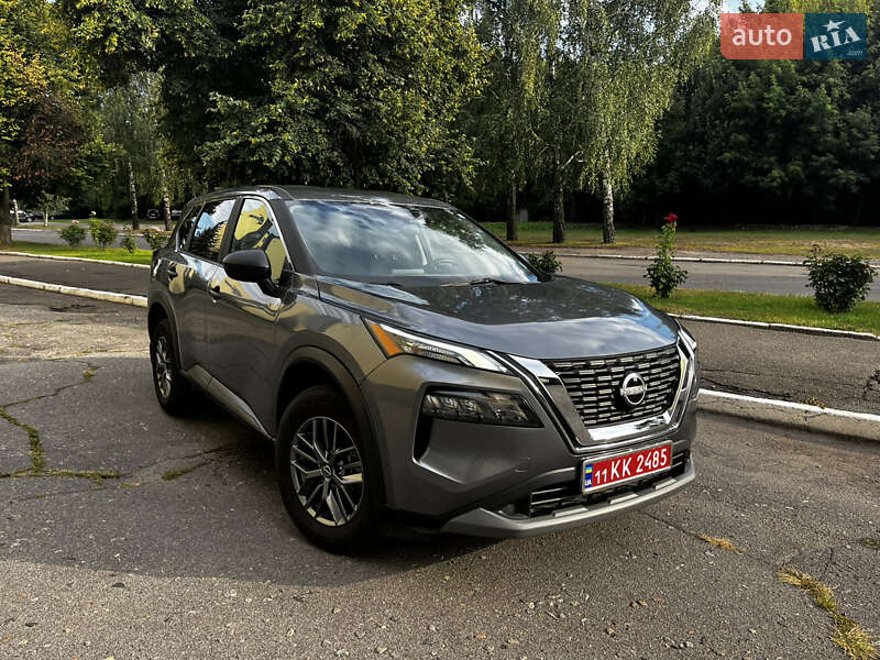 Внедорожник / Кроссовер Nissan Rogue 2023 в 