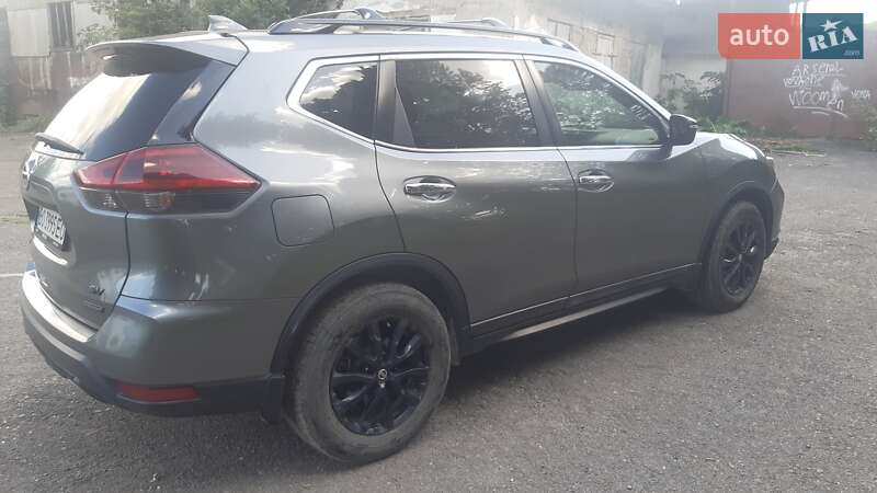 Внедорожник / Кроссовер Nissan Rogue 2018 в Тернополе