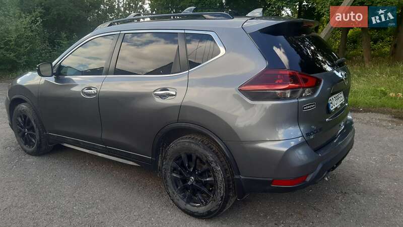 Внедорожник / Кроссовер Nissan Rogue 2018 в Тернополе