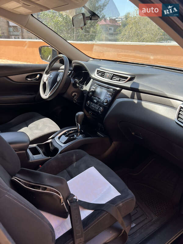 Внедорожник / Кроссовер Nissan Rogue 2016 в Одессе