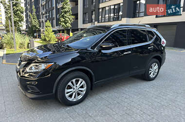Внедорожник / Кроссовер Nissan Rogue 2015 в Ивано-Франковске