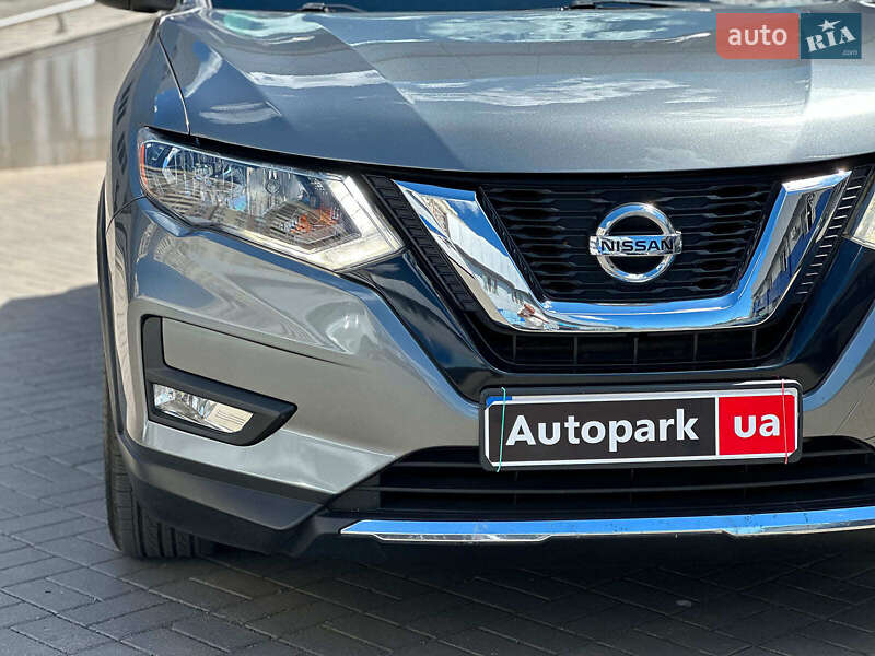 Позашляховик / Кросовер Nissan Rogue 2017 в Одесі