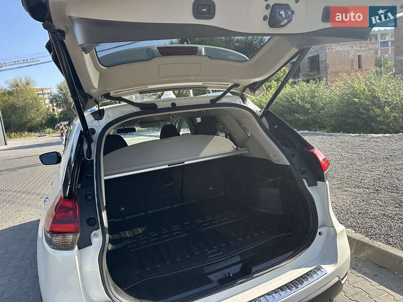 Внедорожник / Кроссовер Nissan Rogue 2018 в Львове фото 13 Внедорожник / Кроссовер Nissan Rogue 2018 в Львове