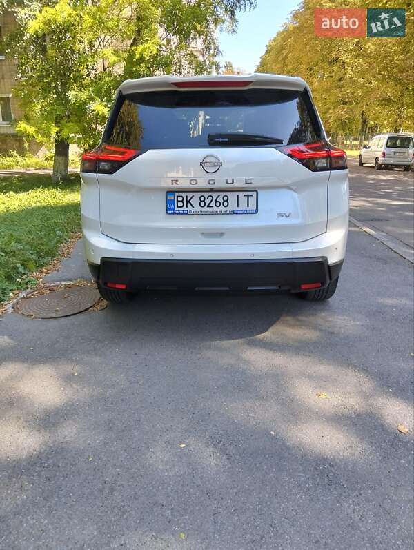 Позашляховик / Кросовер Nissan Rogue 2024 в Рівному фото 8 Позашляховик / Кросовер Nissan Rogue 2024 в Рівному