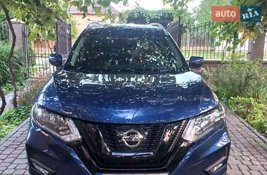 Внедорожник / Кроссовер Nissan Rogue 2017 в Виноградове