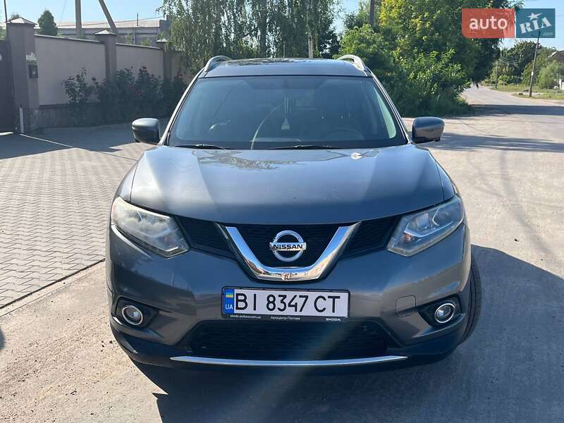 Внедорожник / Кроссовер Nissan Rogue 2016 в Полтаве