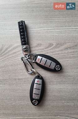 Внедорожник / Кроссовер Nissan Rogue 2017 в Ровно