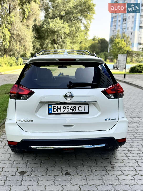 Позашляховик / Кросовер Nissan Rogue 2017 в Сумах