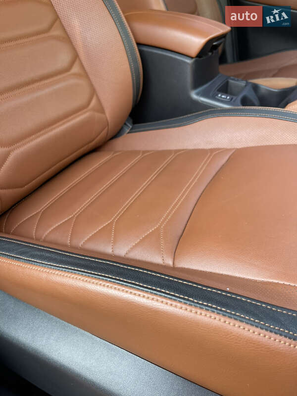 Внедорожник / Кроссовер Nissan Rogue 2017 в Харькове