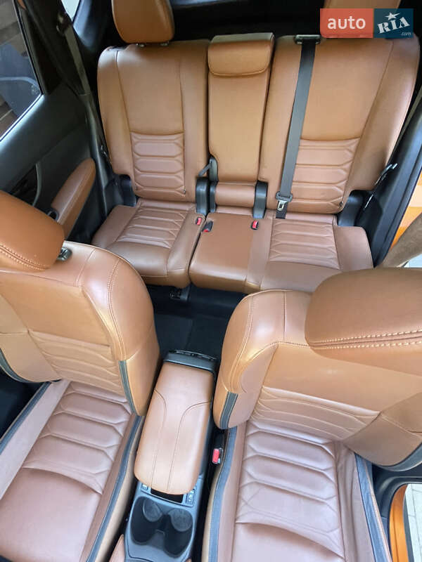 Внедорожник / Кроссовер Nissan Rogue 2017 в Харькове