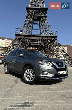 Позашляховик / Кросовер Nissan Rogue 2018 в Харкові