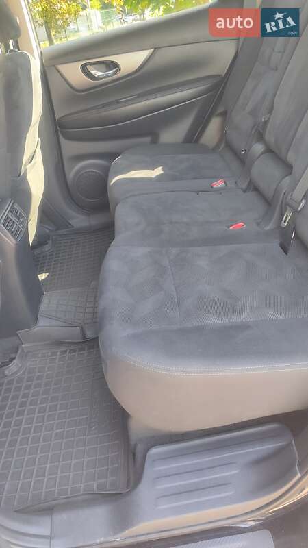 Внедорожник / Кроссовер Nissan Rogue 2015 в Киеве