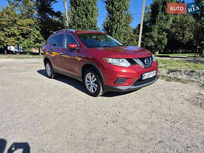 Внедорожник / Кроссовер Nissan Rogue 2015 в Кременчуге