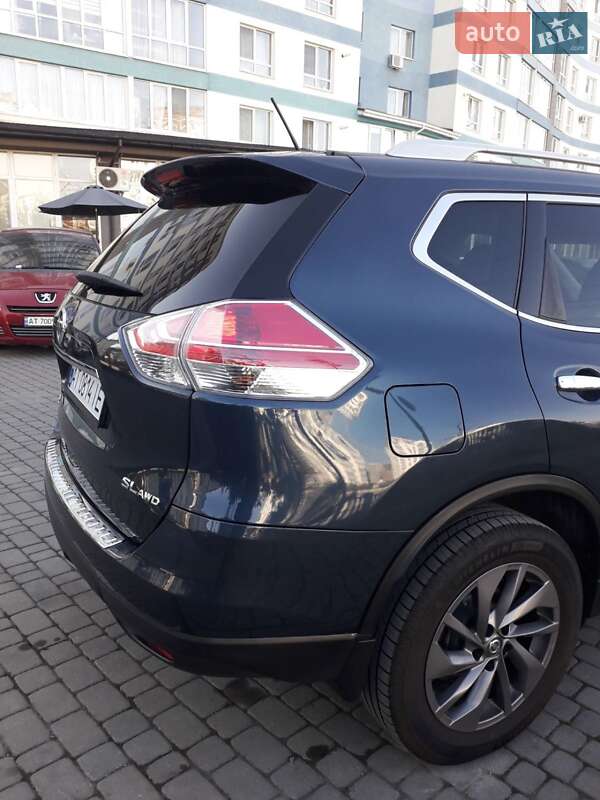 Позашляховик / Кросовер Nissan Rogue 2016 в Івано-Франківську