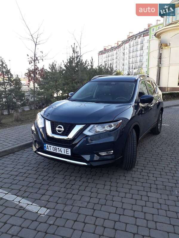 Позашляховик / Кросовер Nissan Rogue 2016 в Івано-Франківську