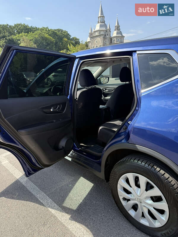 Позашляховик / Кросовер Nissan Rogue 2017 в Вінниці